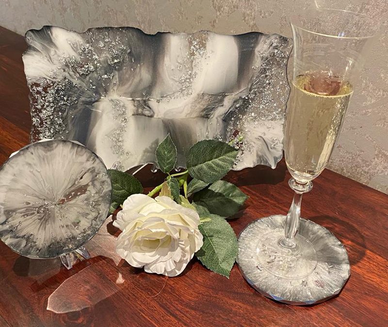 Tablett und Untersetzer – Set Silber