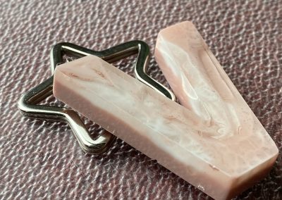 Schlüsselanhänger „V“