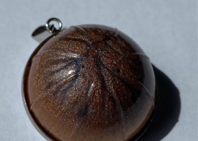 Kettenanhänger Braun